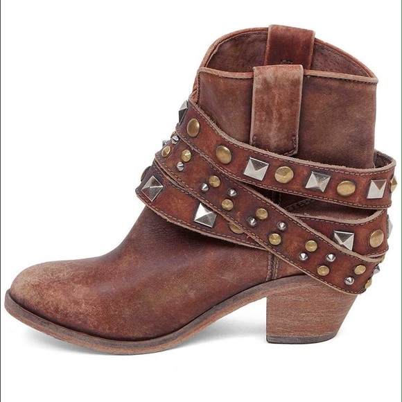 Corral • Twyla Boots