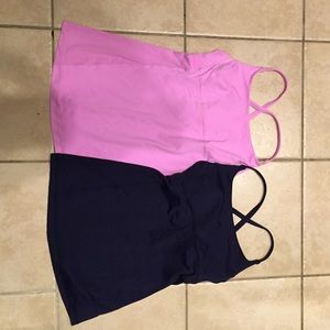 Bundled two yeah yoga Lululemon sz 4 tanks