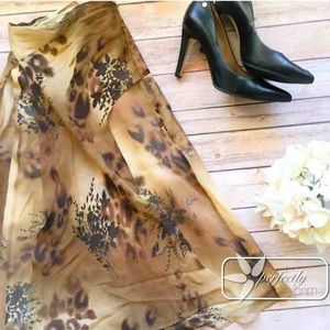 💐HP Best in Skirts💐 Leopard & Floral Silk Skirt