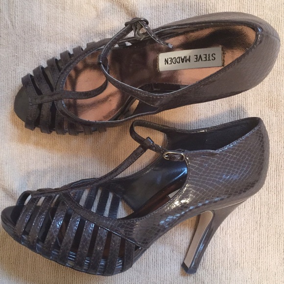 Steve Madden Shoes - Steve Madden, brown patent leather peep toe