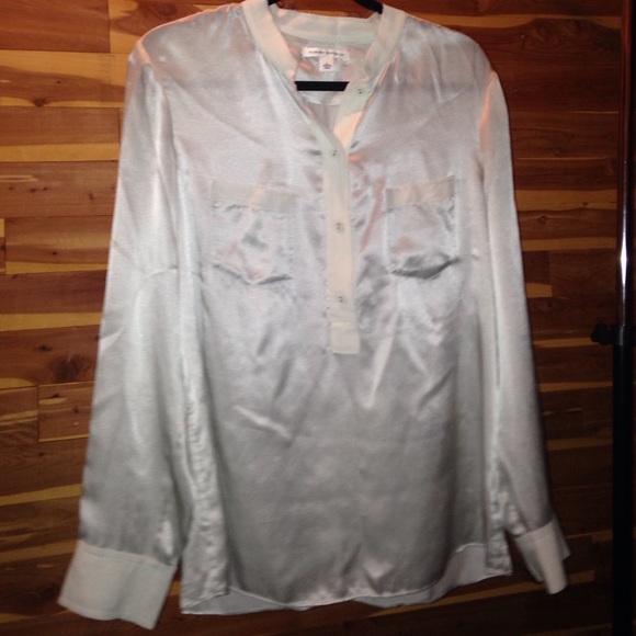 Banana Republic Tops - BR 100% silk blouse