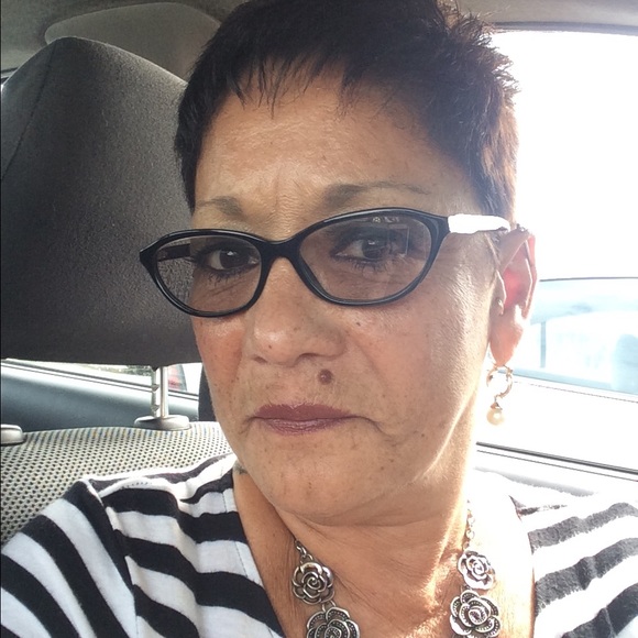 Meet your Posher, Ivette