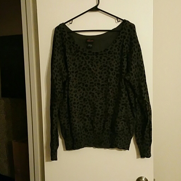 Leopard/cheetah print grey sweater