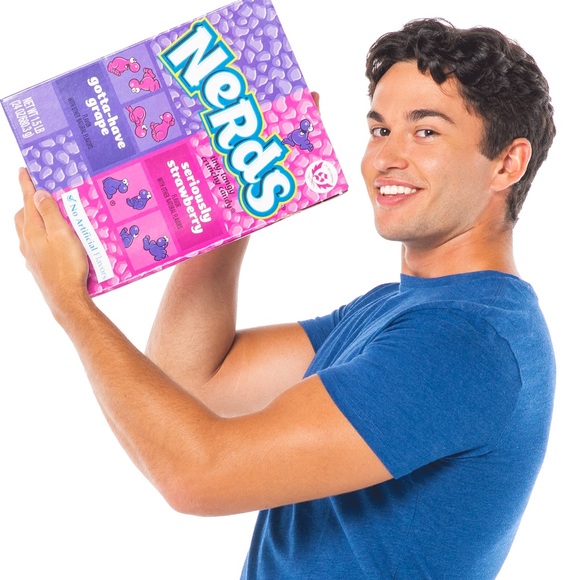 GIANT CANDY NERDS !🍬