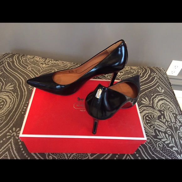 Coach "Teddie" black pumps.