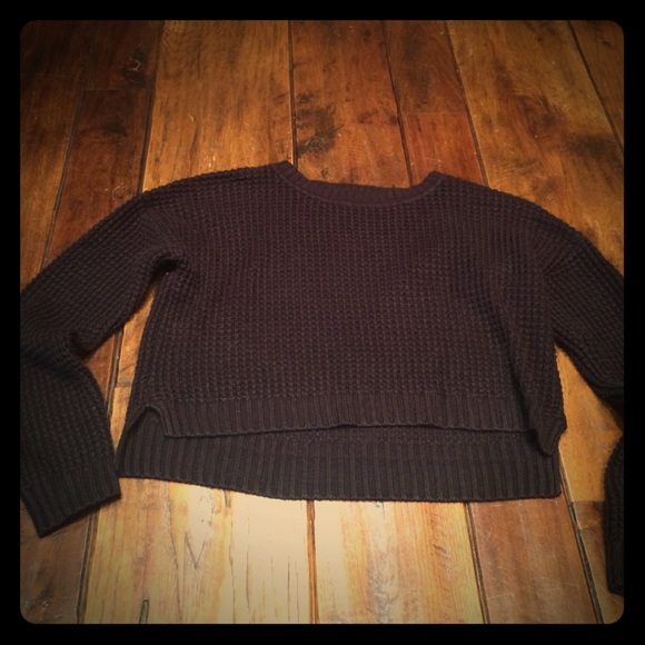 Black cropped sweater