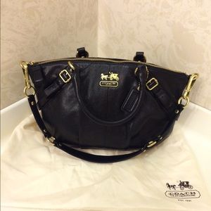 Leather COACH purse
