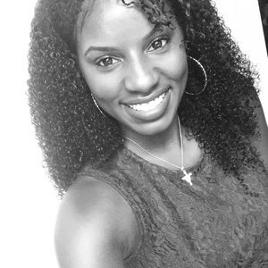 Meet your Posher, Ayana