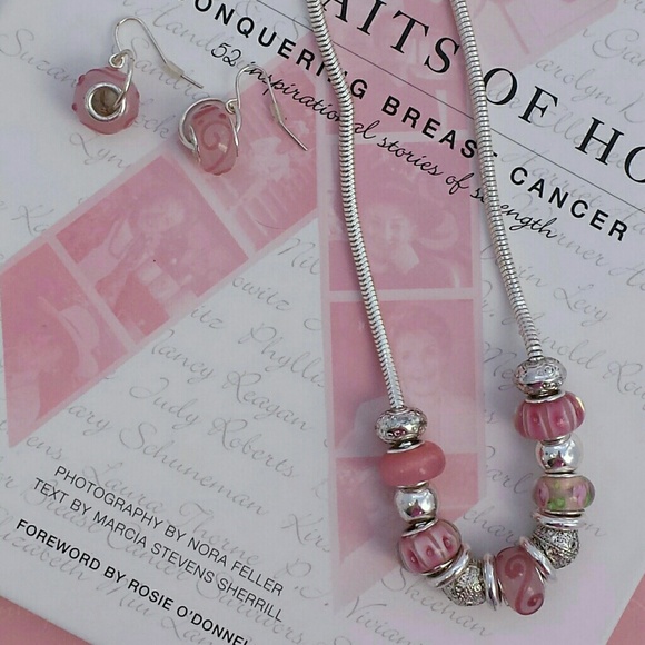{HP} 🎀United by PINK🎀 Pink Bead Necklace Set