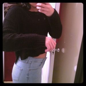 cute long sleeve cropped sweater