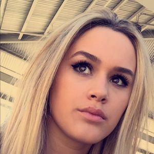 Meet your Posher, Mallory