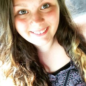 Meet your Posher, Alexandra