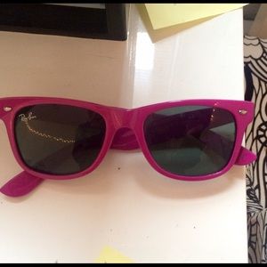 Pink Ray-Bans
