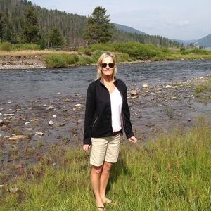 Meet your Posher, Christie