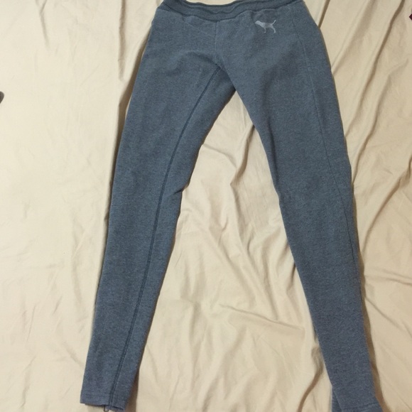 Gray VS pink leggings