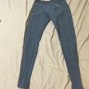 Gray VS pink leggings