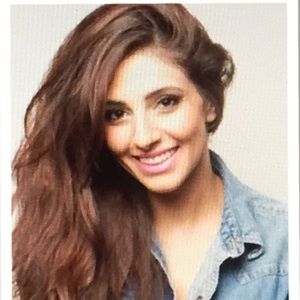 Meet your Posher, Bita