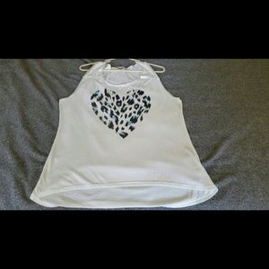 Tank top with leopard print heart!