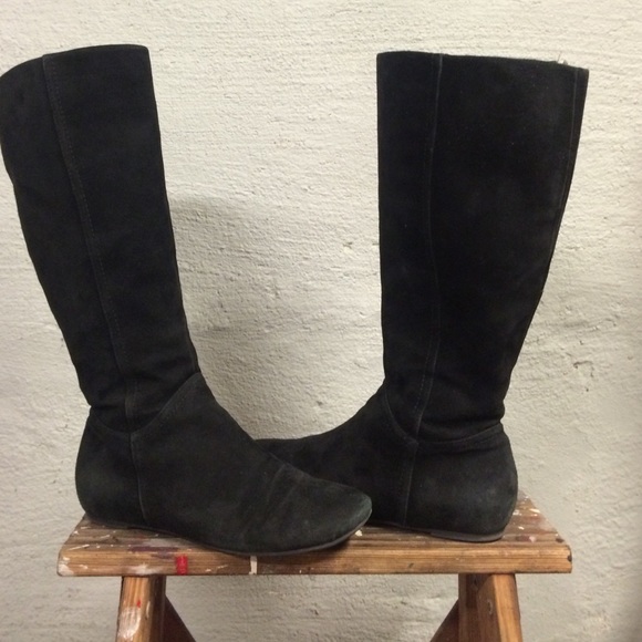 🚫SOLD🚫Nine West Suede Tall Boots size 8.5