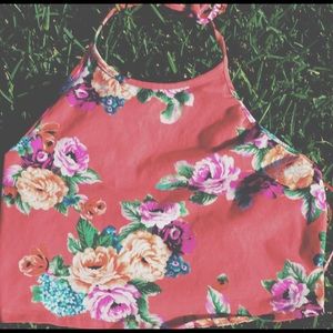 XL Floral Crop Top Fits LARGE too