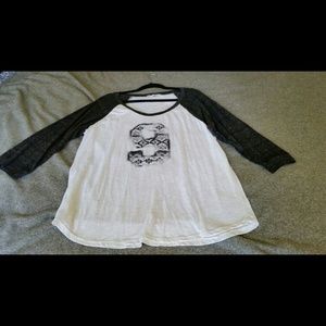 Raglan tee