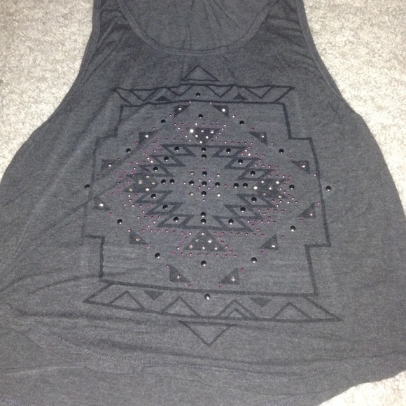 Aztec print muscle tank - Picture 1 of 3