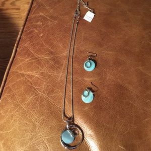 Necklace / Earring set