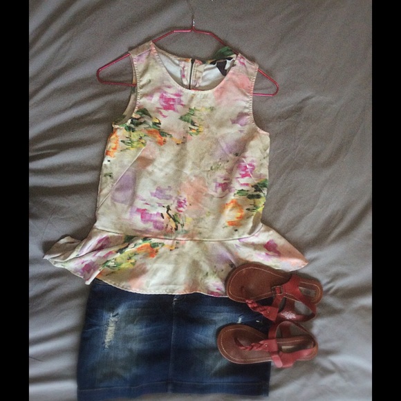 H&M Tops - H&M Watercolor Peplum