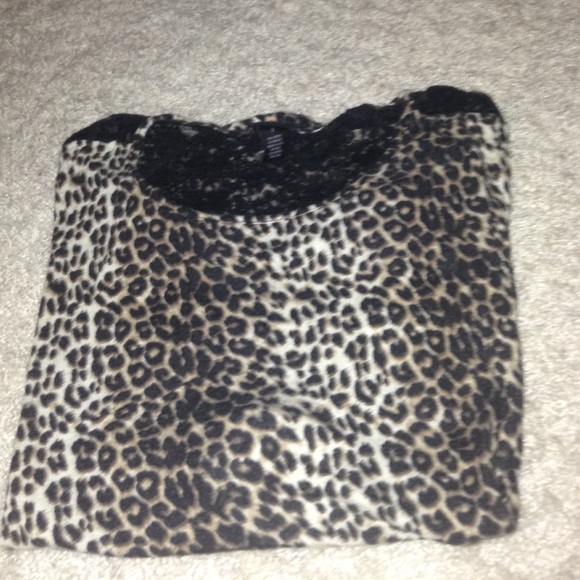 Leopard and lace shirt - Picture 1 of 3