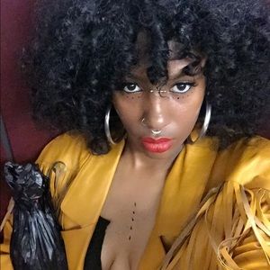 Meet your Posher, Brittney