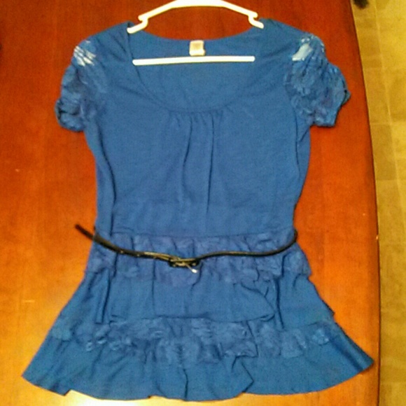 Super cute royal blue top - Picture 1 of 1