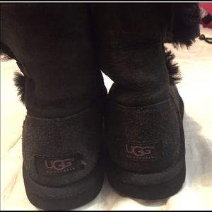 Black Uggs
