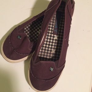Roxy slip on