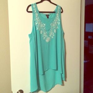 Torrid hi low tank top