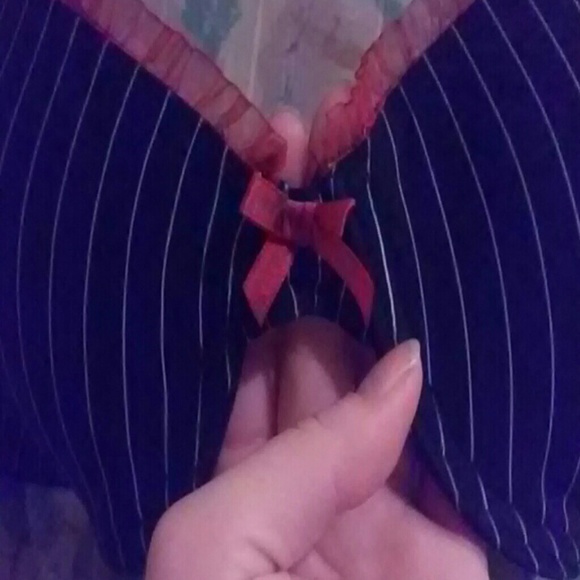 Pinstriped Bra - Picture 4 of 4