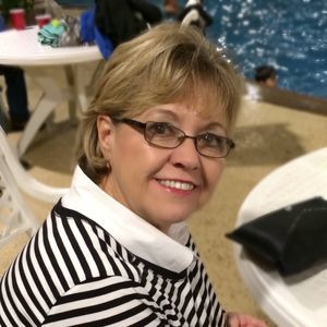 Meet your Posher, Etta