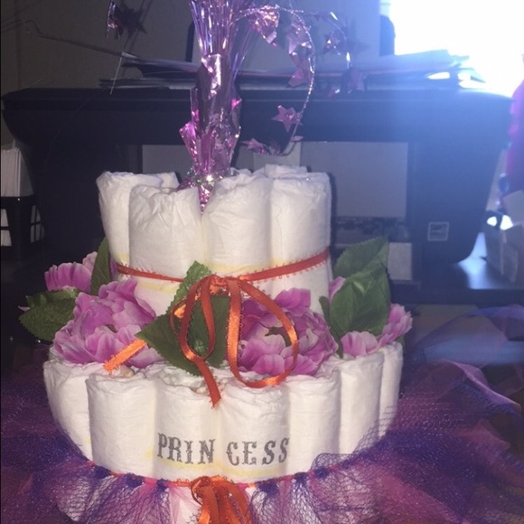 Baby shower diaper cake.