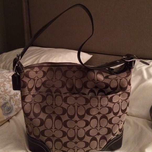 Authentic Coach Shoulder bag