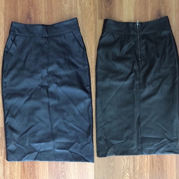 Forever 21 faux leather skirt