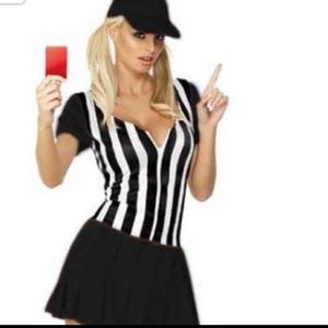 Referee costume