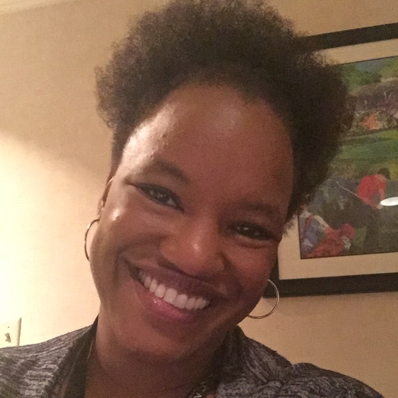 Meet your Posher, Nikki