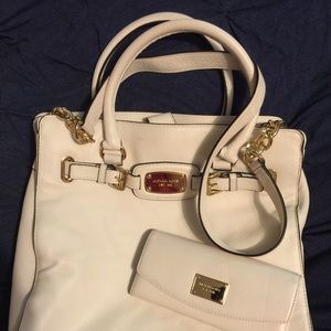 Michael Kors soft leather tote w/ matching wallet.