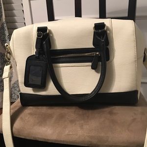 Topshop cream and black Crossbody bag. Topshop cream and black Crossbody bag.