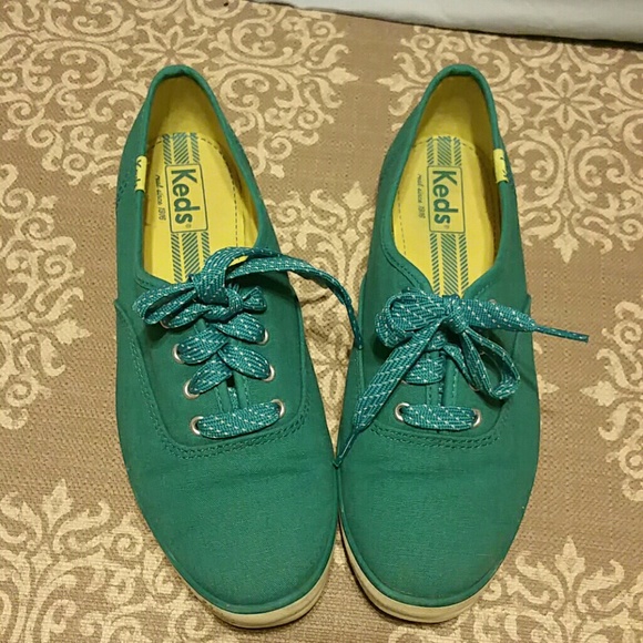 Turquoise keds!