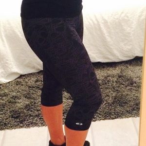 Black crops with cool grey design