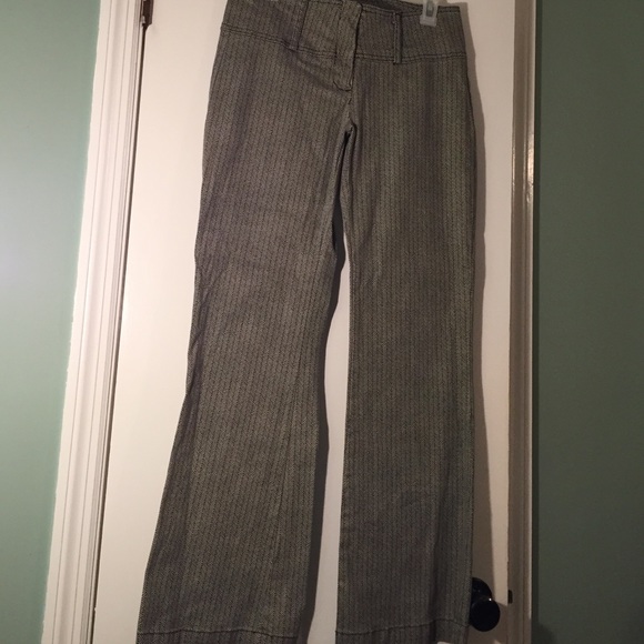 Black has gray design dress pants