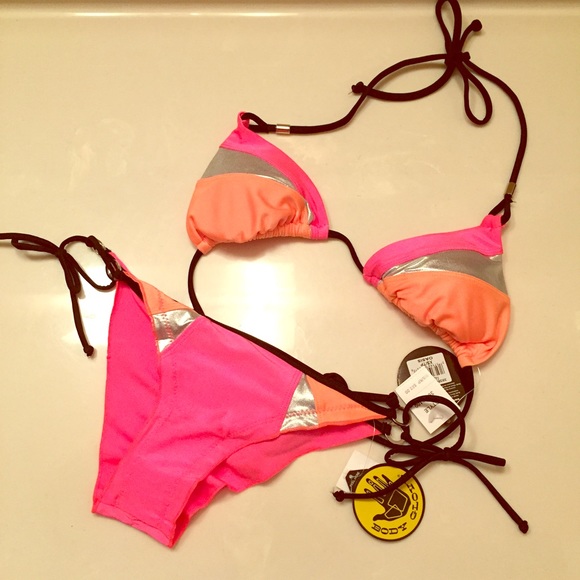 Body Glove bikini - Picture 1 of 4