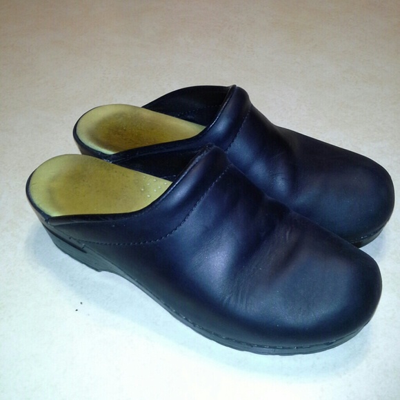 Black Dansko clogs