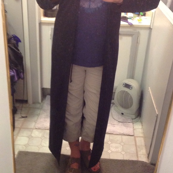 FLOOR LENGTH LIGHT COAT. SOLD - Picture 3 of 4