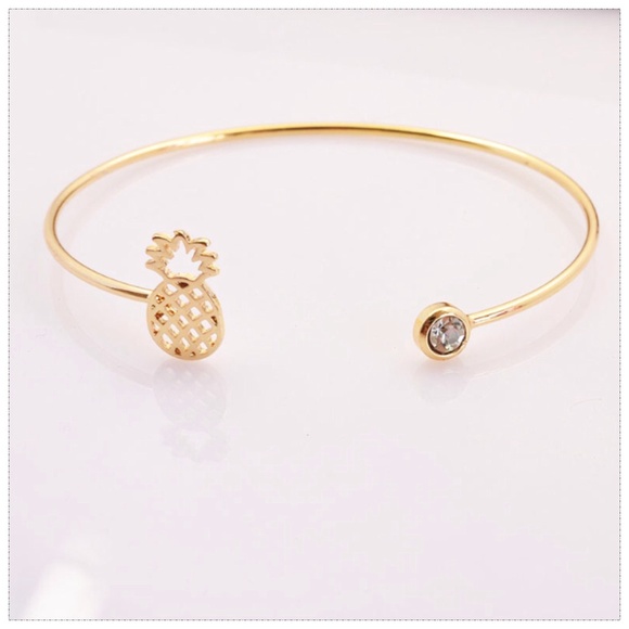 Jewelry - 1Day Sale! Bracelet